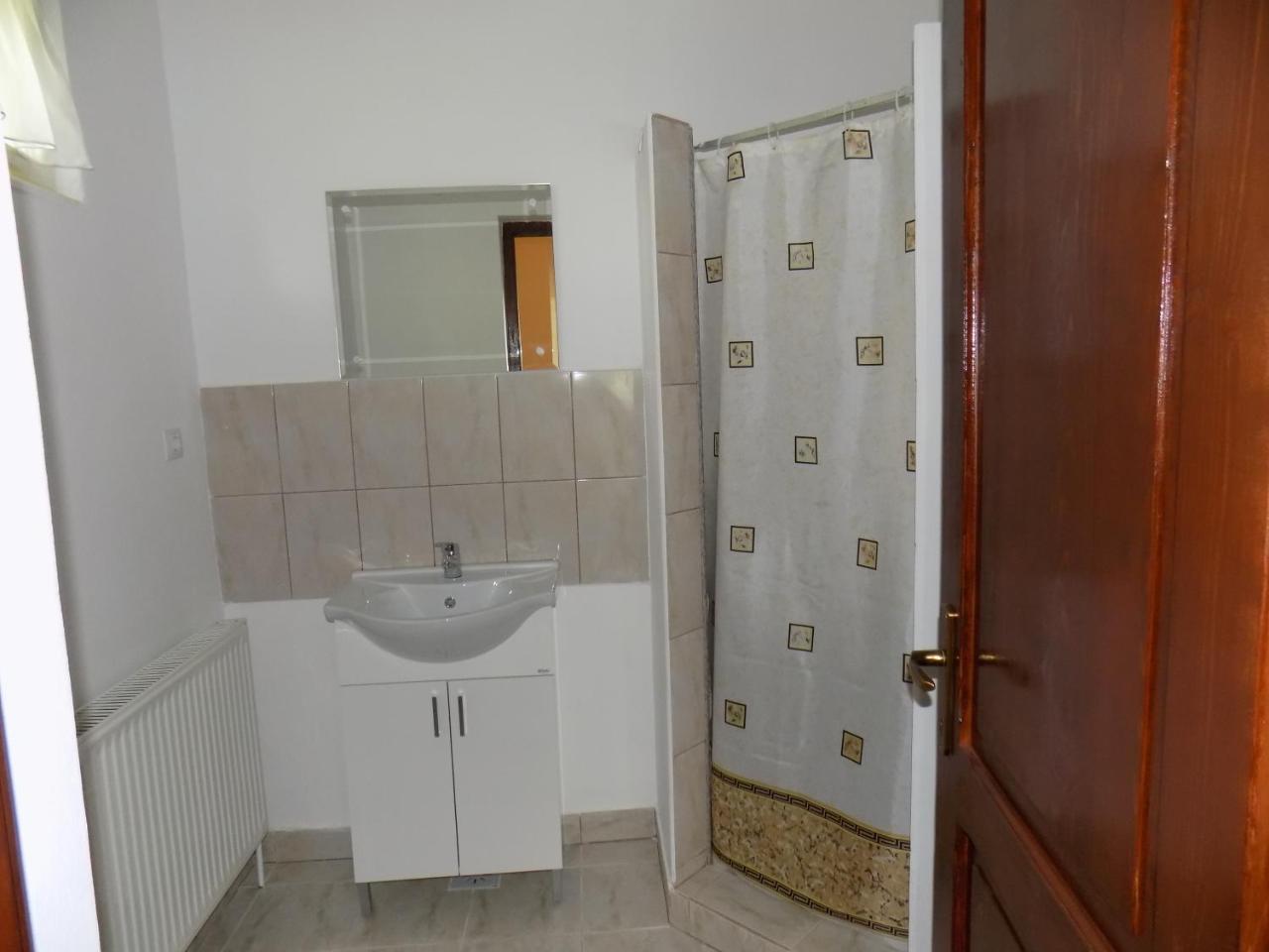 סובאטה Casa De Vacanta Zsenik Vendeghaz מראה חיצוני תמונה